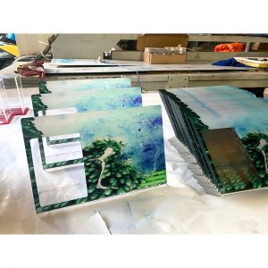 đồng hồ để bàn mica 2