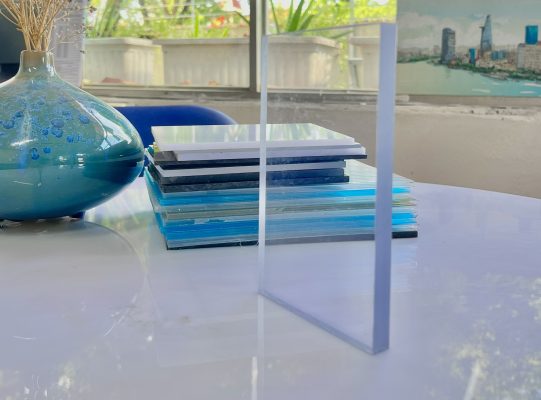 tấm nhựa polycarboante chống tĩnh điện cao cấp