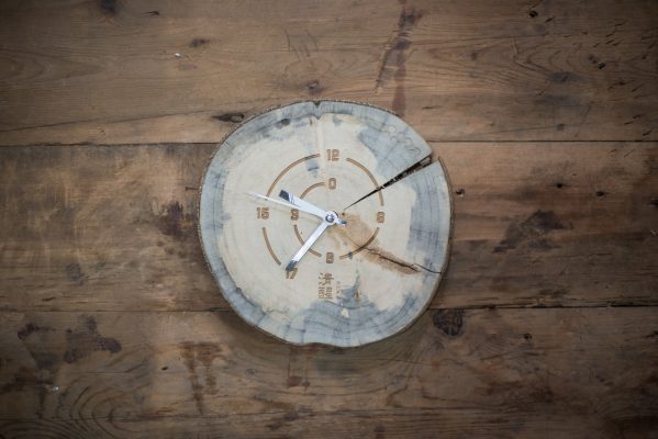 wooden clock view wooden clock view