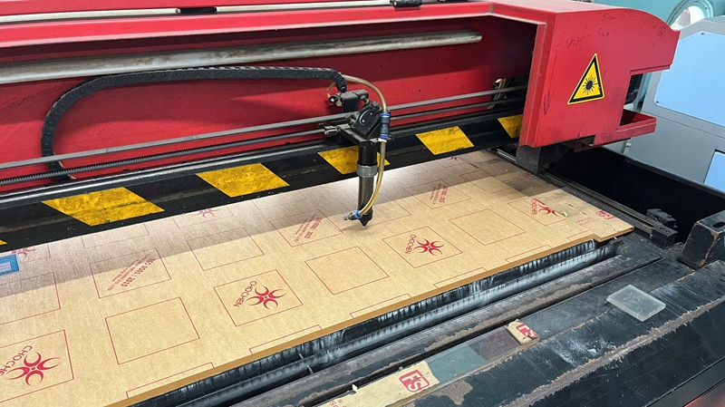 dich vu cat laser mica theo yeu cau dịch vụ cắt laser mica theo yêu cầu tại MGUI
