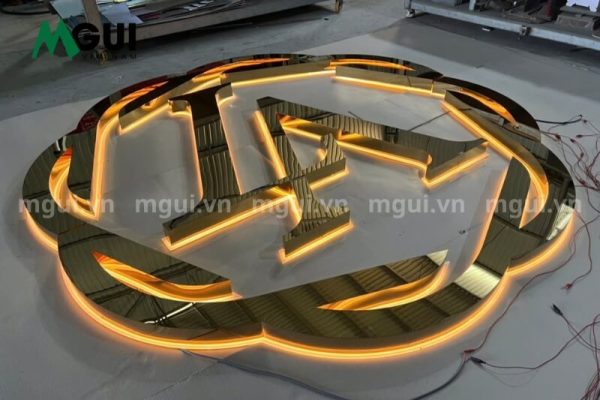 gia cong chu mica 3