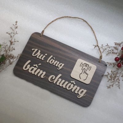 bảng gỗ treo tường vui lòng bấn chuông