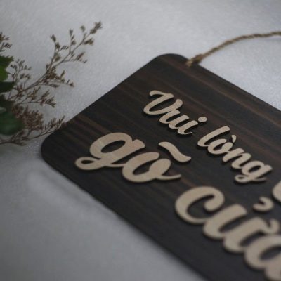 Bảng Gỗ Decor treo tường vui long gõ cửa