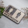 bang restroom go dan tuong cua nha ve sinh MGUI VN tl01 5 600x6001 1 Bảng gỗ Restroom dẫn hướng đến nhà WC Mã TL-01