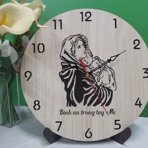 Đồng hồ treo tường khắc hình đức Mẹ Maria