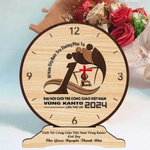 Đồng hồ gỗ khắc logo doanh nghiệp theo yêu cầu 3