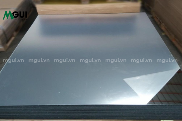 Tấm Mica gương tại kho MGUI