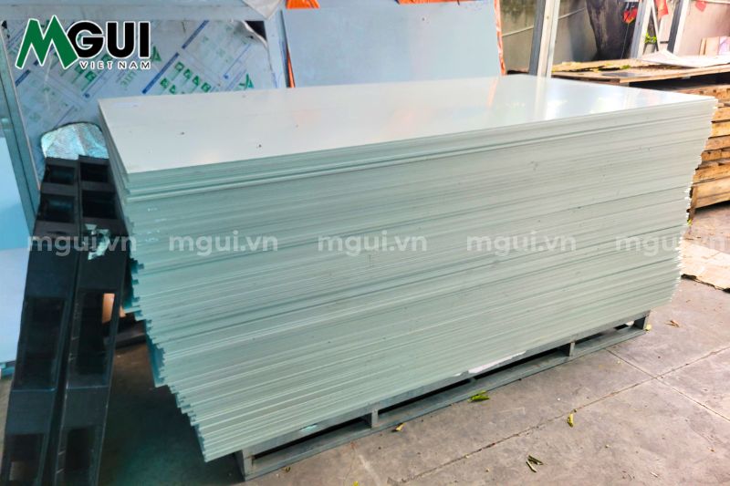 tam alu tai kho Tấm Alu Architecks tại kho MGUI