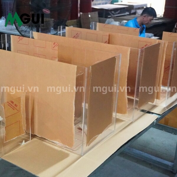 tam mica mm dai loan 6 Tấm mica 5mm Đài Loan (ChoChen, Fusheng) trong suốt và đủ màu - Ảnh 5